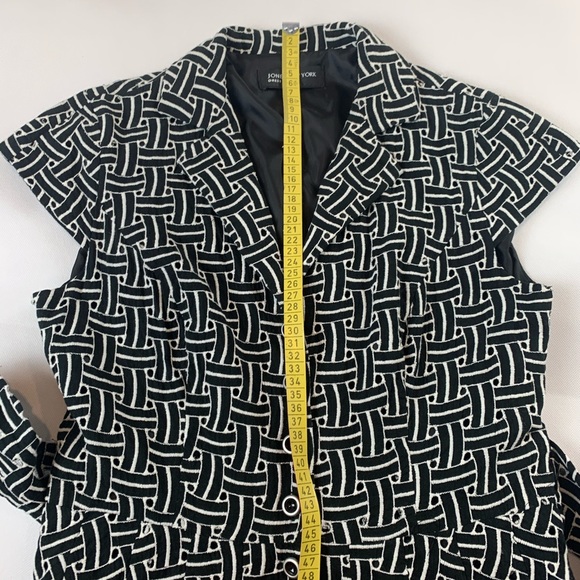 Jones New York Embroidered dress Size 8 - Picture 4 of 8